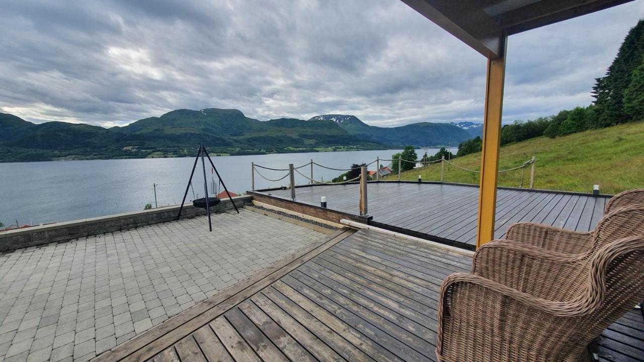 Kvernesfjorden Apartments Steinsgrenda Esterno foto